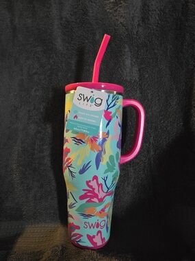 Swig Life Pink Tropical Floral 40oz Travel Tumbler with Handle